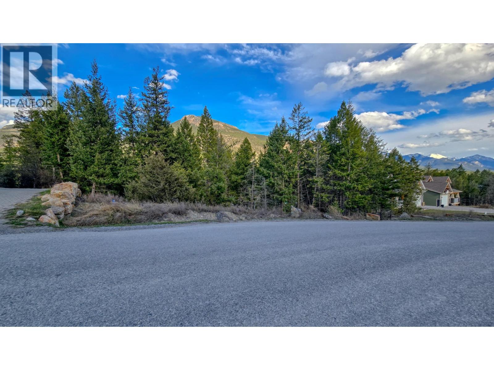 For sale: Lot 17 COPPER POINT Way, Windermere, British Columbia V0B2L0 ...