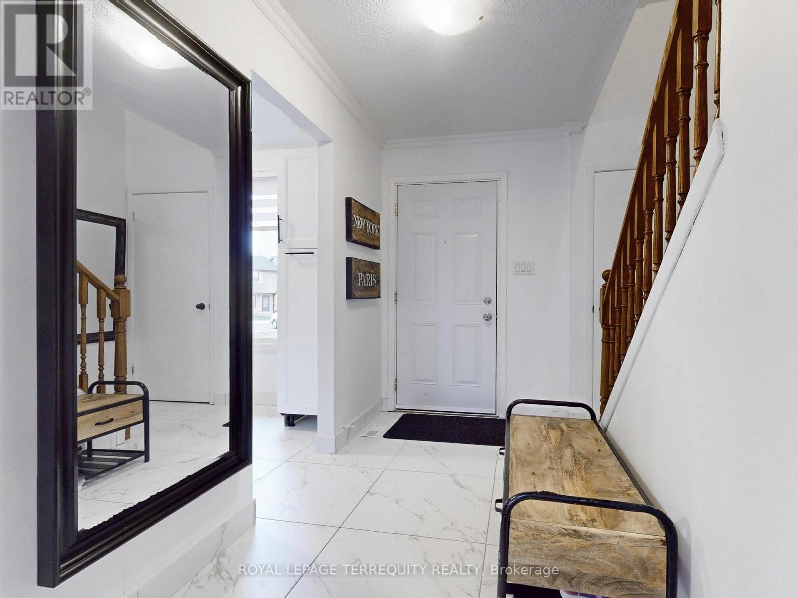 Row / Townhouse for Sale in 49 - 6730 FALCONER DRIVE|Mississauga (Streetsville), Ontario L5N1L5 4