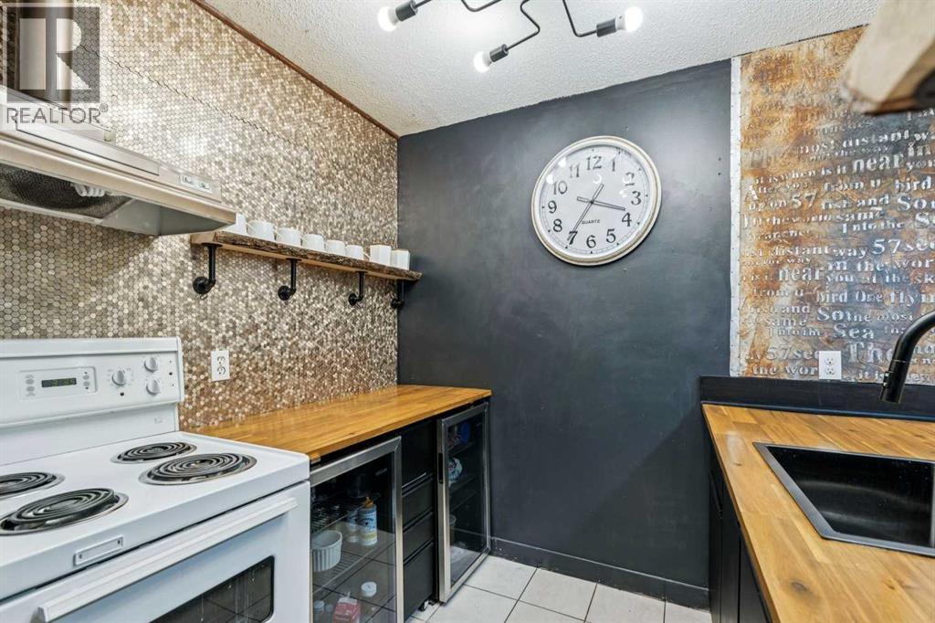 Apartment for Sale in 203, 431 1 Avenue NE|Calgary, Alberta T2E0B3 4