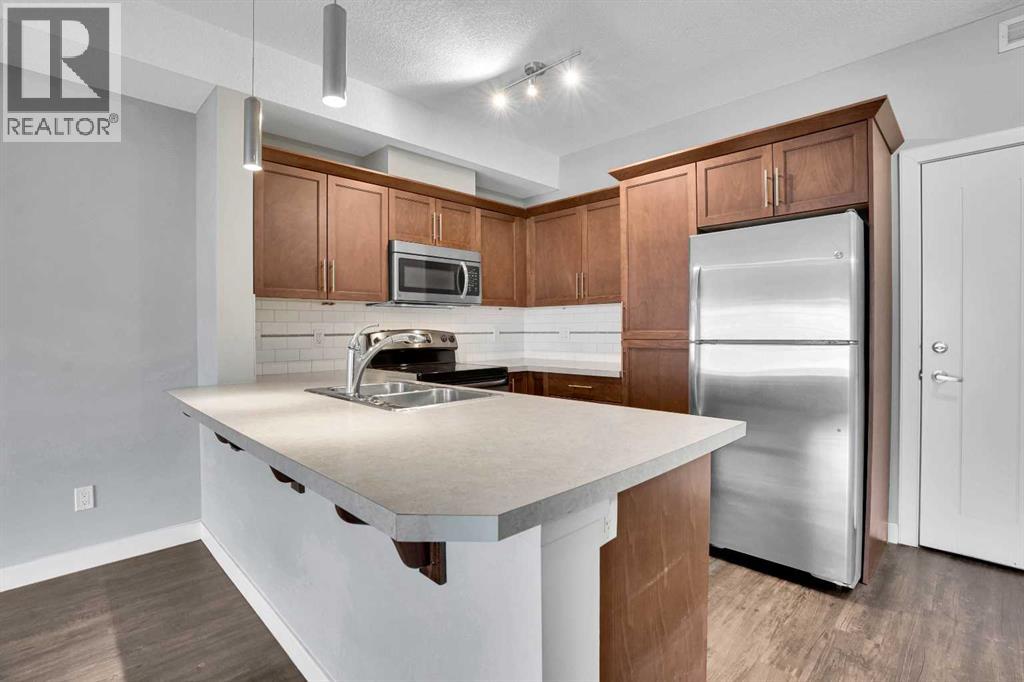 Apartment for Sale in 319, 20 Royal Oak Plaza NW|Calgary, Alberta T3G0E6 2
