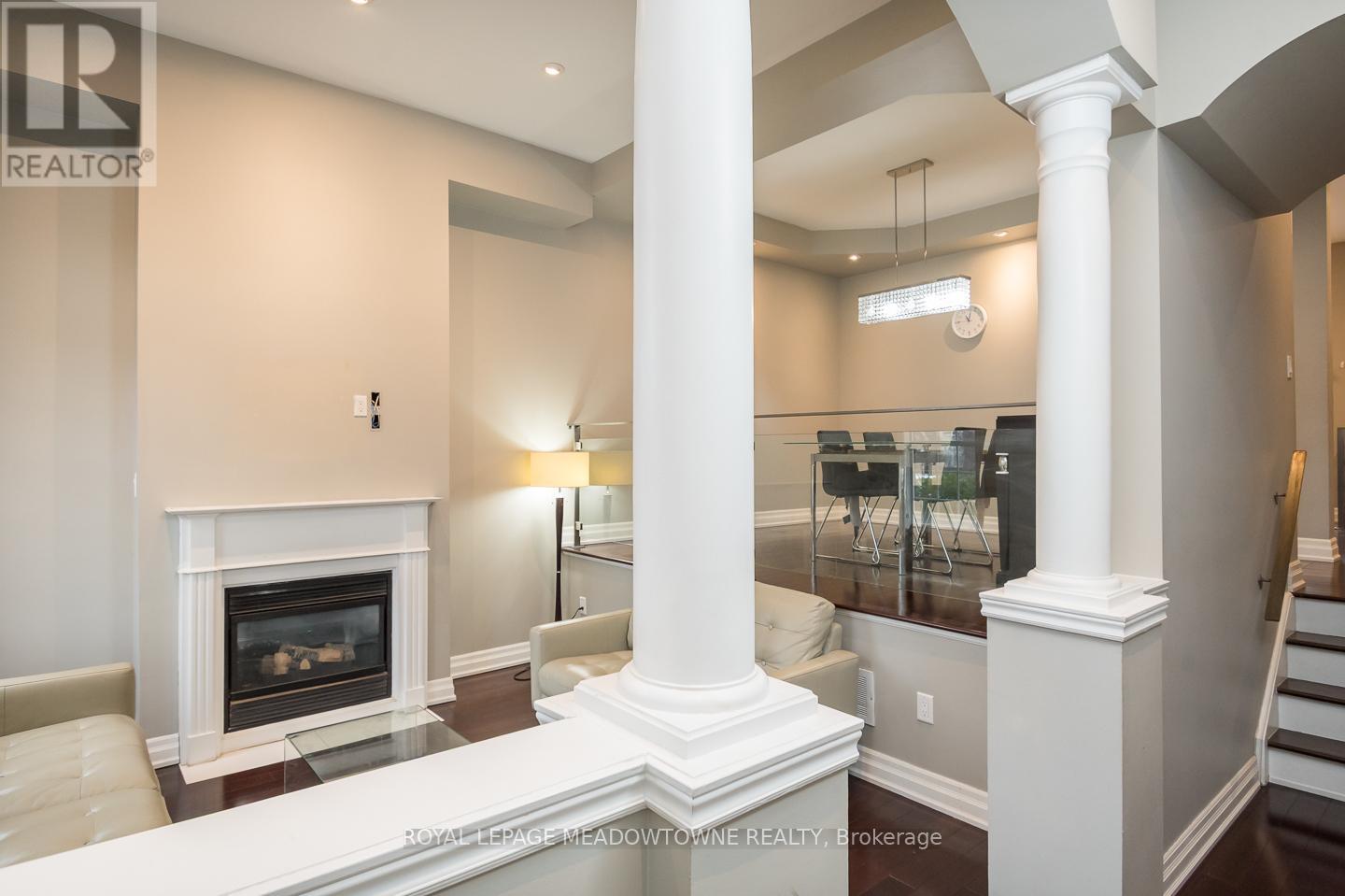 Row / Townhouse for Sale in 3486 EGLINTON AVENUE W|Mississauga (Churchill Meadows), Ontario L5M7P4 4
