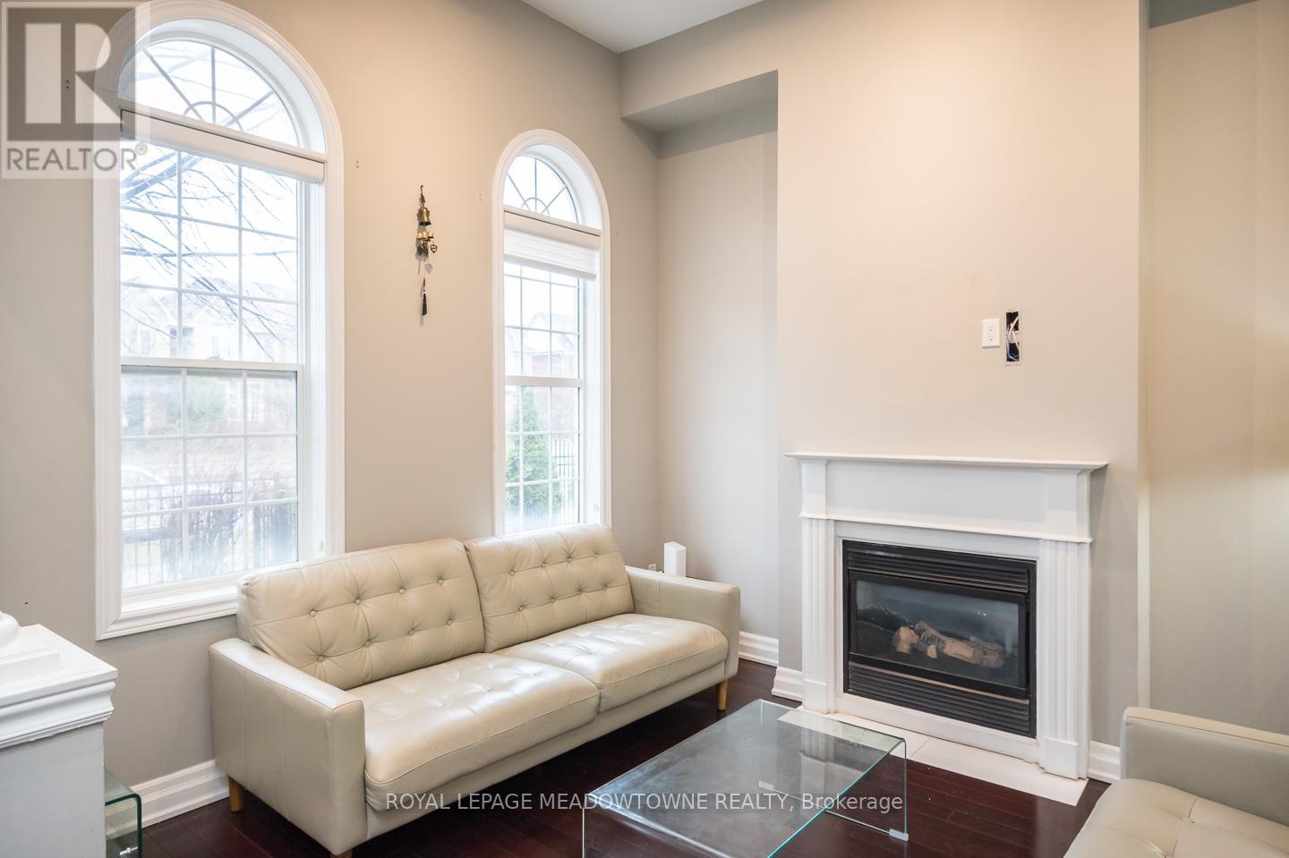 Row / Townhouse for Sale in 3486 EGLINTON AVENUE W|Mississauga (Churchill Meadows), Ontario L5M7P4 5