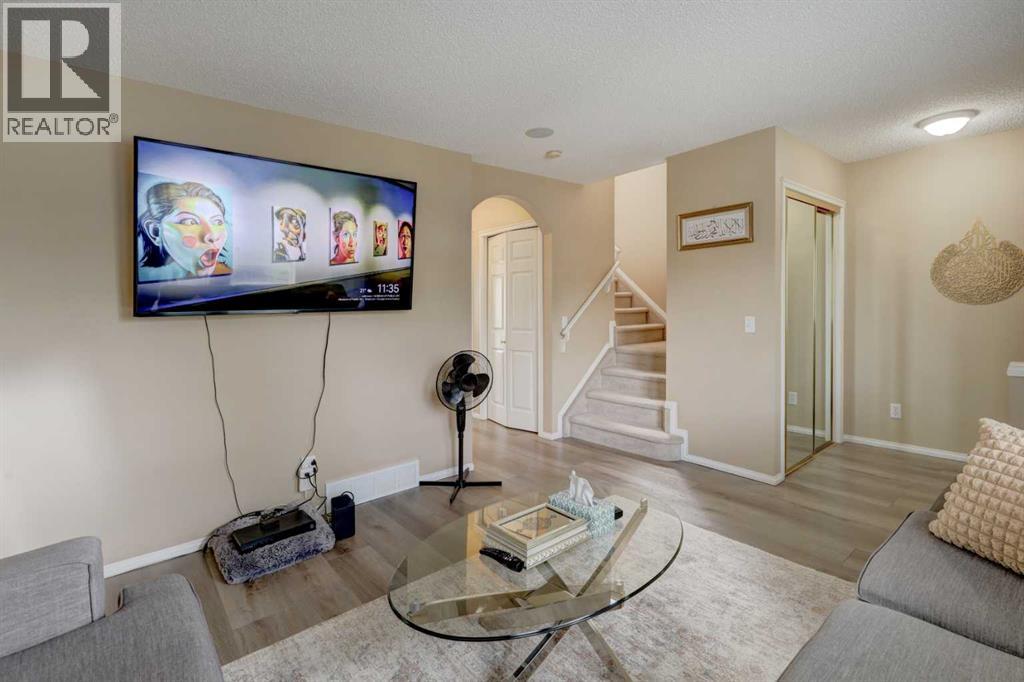 Duplex for Sale in 22 Tarington Landing NE|Calgary, Alberta T3J4T8 3