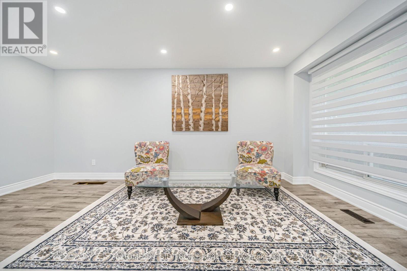 Row / Townhouse for Sale in 66 - 60 HANSON ROAD|Mississauga (Fairview), Ontario L5B2P6 4