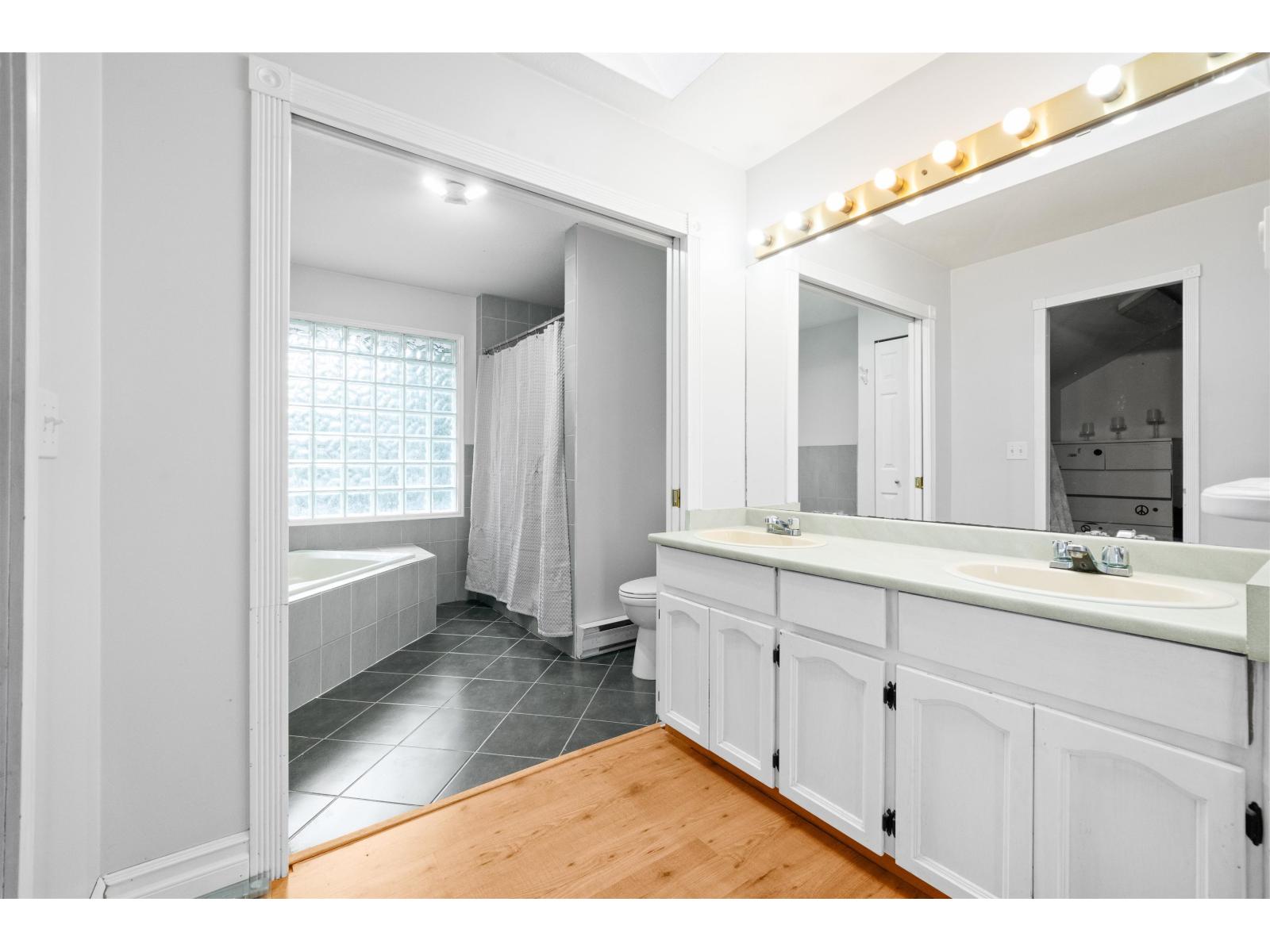For sale: 8575 BROOKE ROAD, Delta, British Columbia V4C4G2 - R3110611 ...