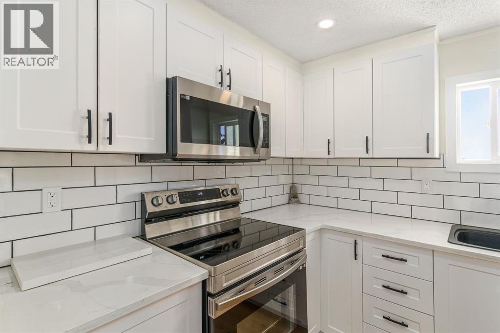 Mobile Home for Sale in 127, 3223 83 Street NW|Calgary, Alberta T3B5P4 5