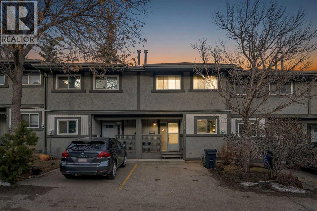 Row / Townhouse for Sale in 104, 7172 Coach Hill Road SW|Calgary, Alberta T3H1C8 2