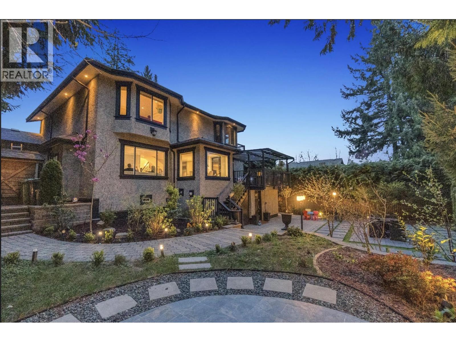 For sale: 3263 NORWOOD AVENUE, North Vancouver, British Columbia