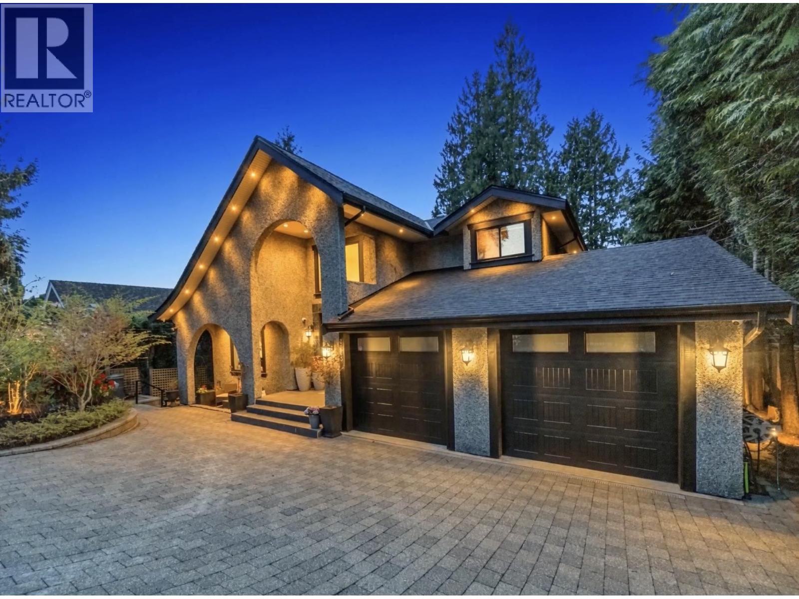 For sale: 3263 NORWOOD AVENUE, North Vancouver, British Columbia