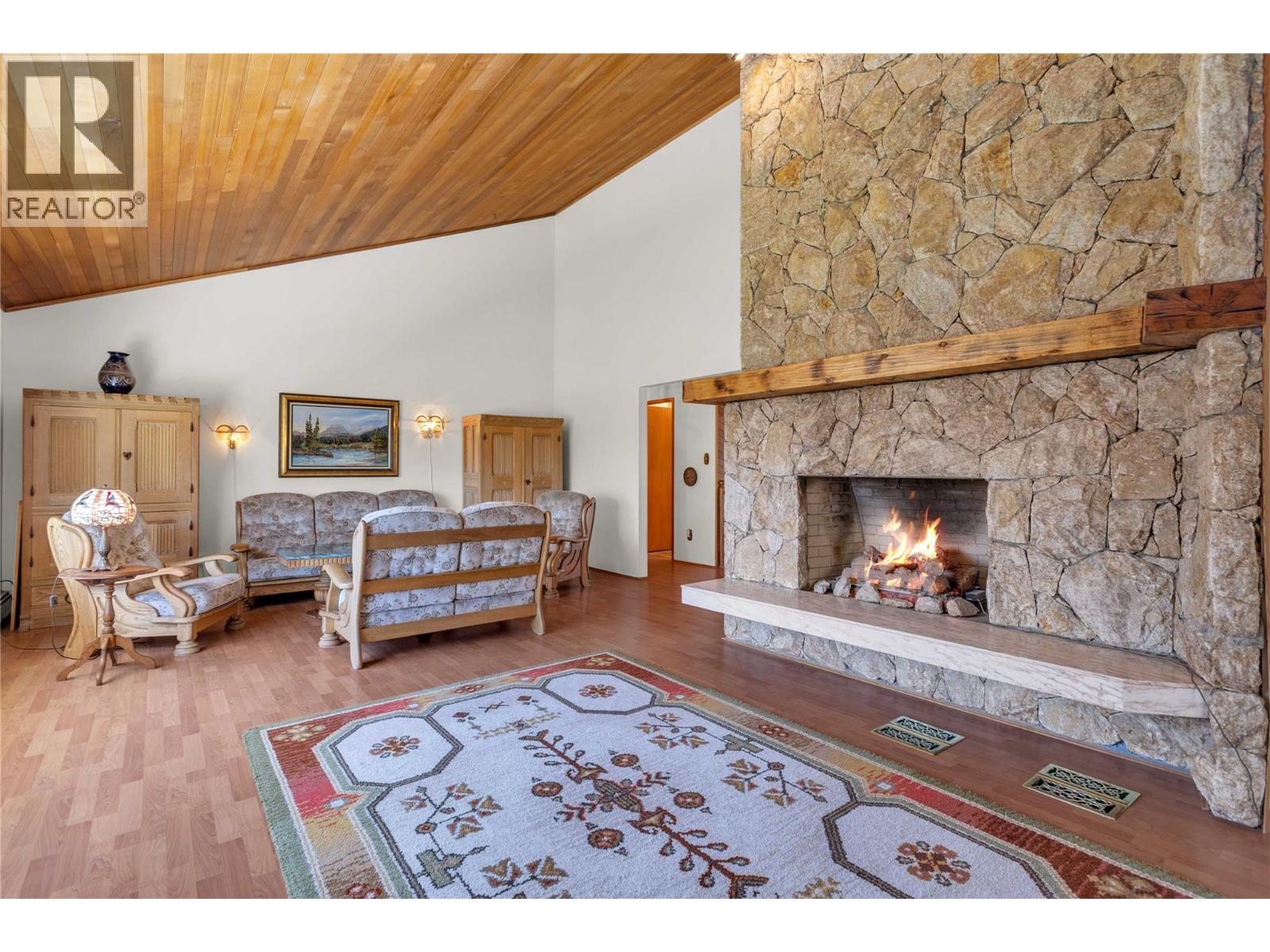 For sale: 3915 Trepanier Heights Avenue, Peachland, British