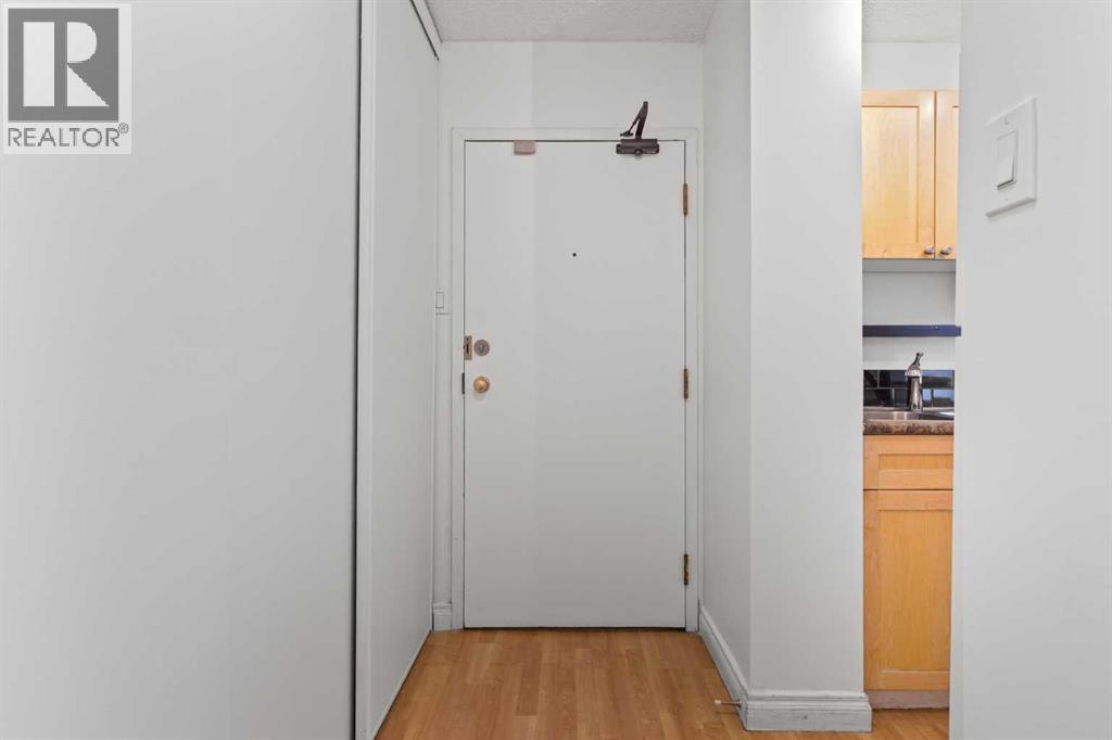 Apartment for Sale in 503, 1240 12 Avenue SW|Calgary, Alberta T3C0P3 5