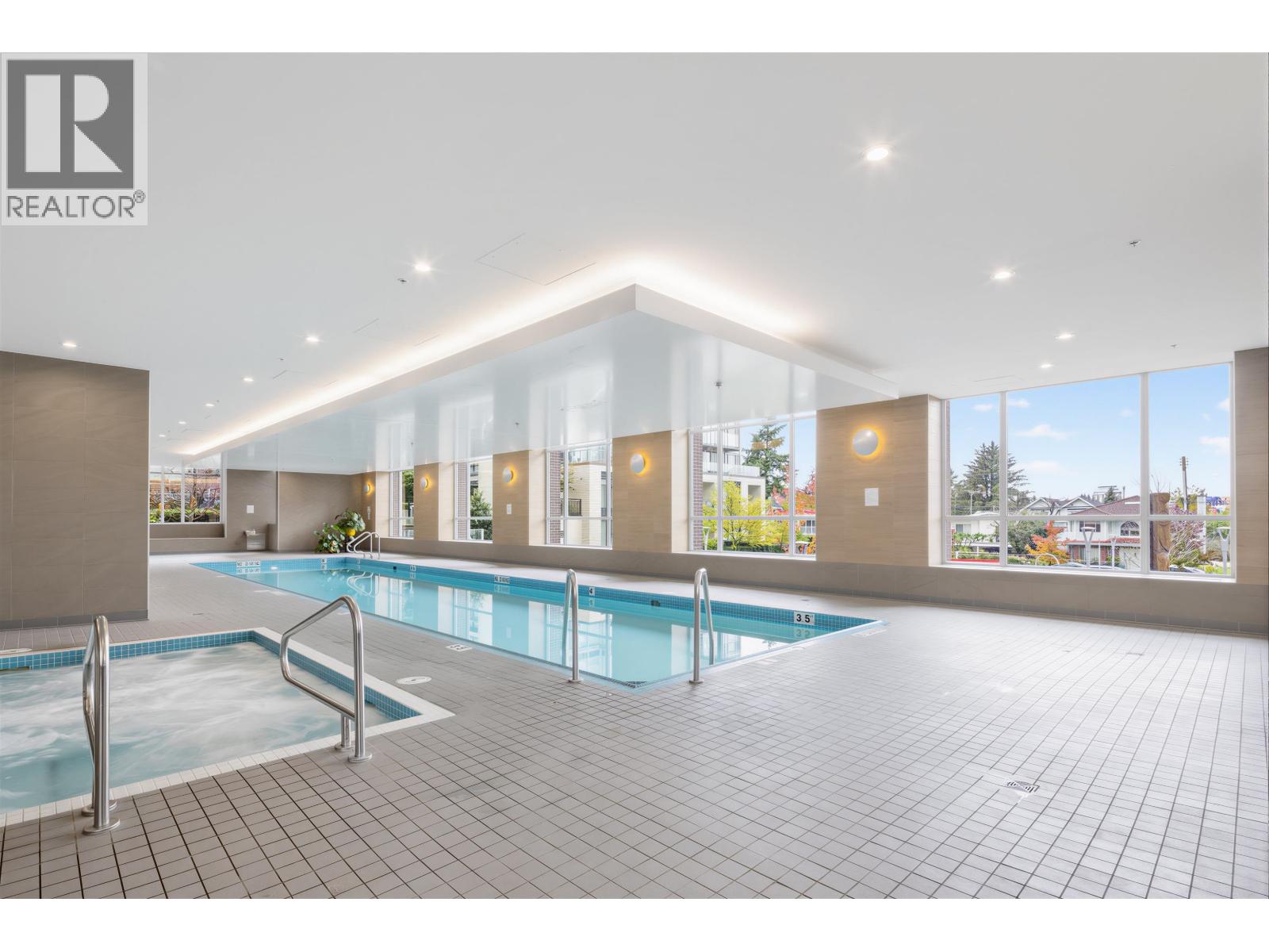 320 5665 BOUNDARY ROAD|Vancouver, British Columbia V5R0E4