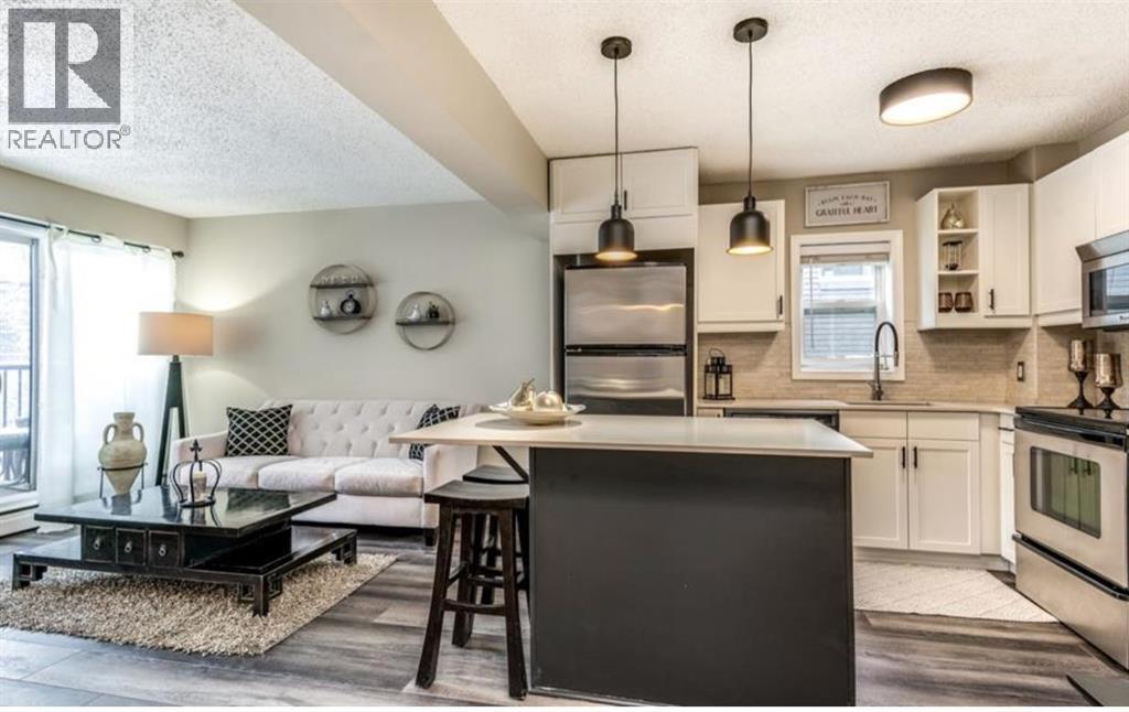 Apartment for Sale in 301, 1717 12 Street SW|Calgary, Alberta T2T3N1 3