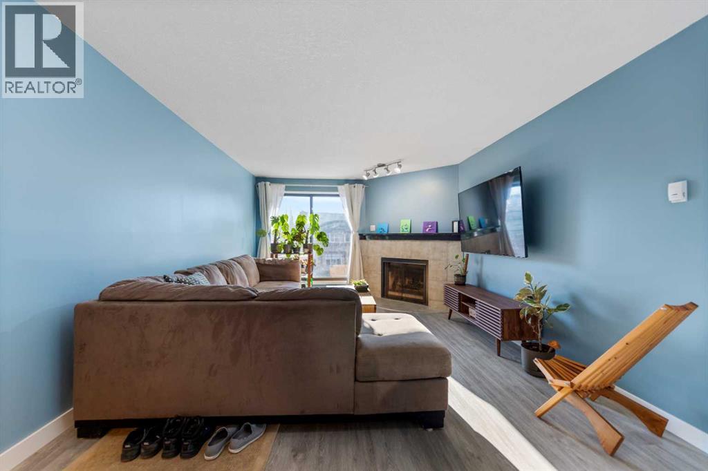 Apartment for Sale in 3301, 13045 6 Street SW|Calgary, Alberta T2W5H1 2