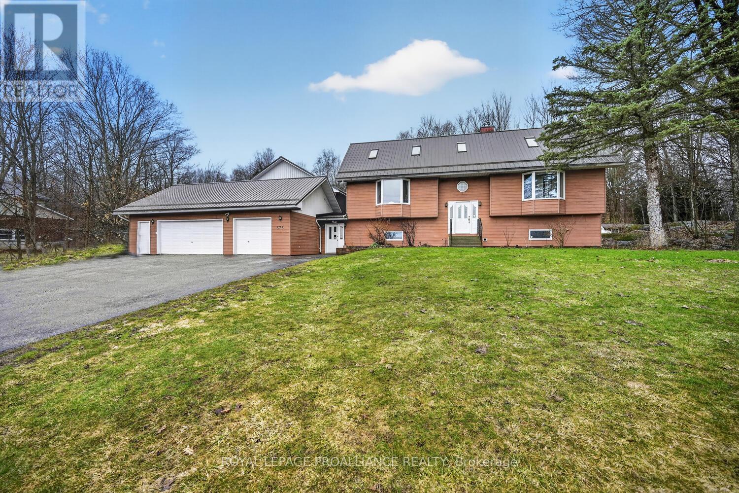 For sale: 376 COUNTY ROAD 5 ROAD, Front of Yonge, Ontario K0E1B0 ...