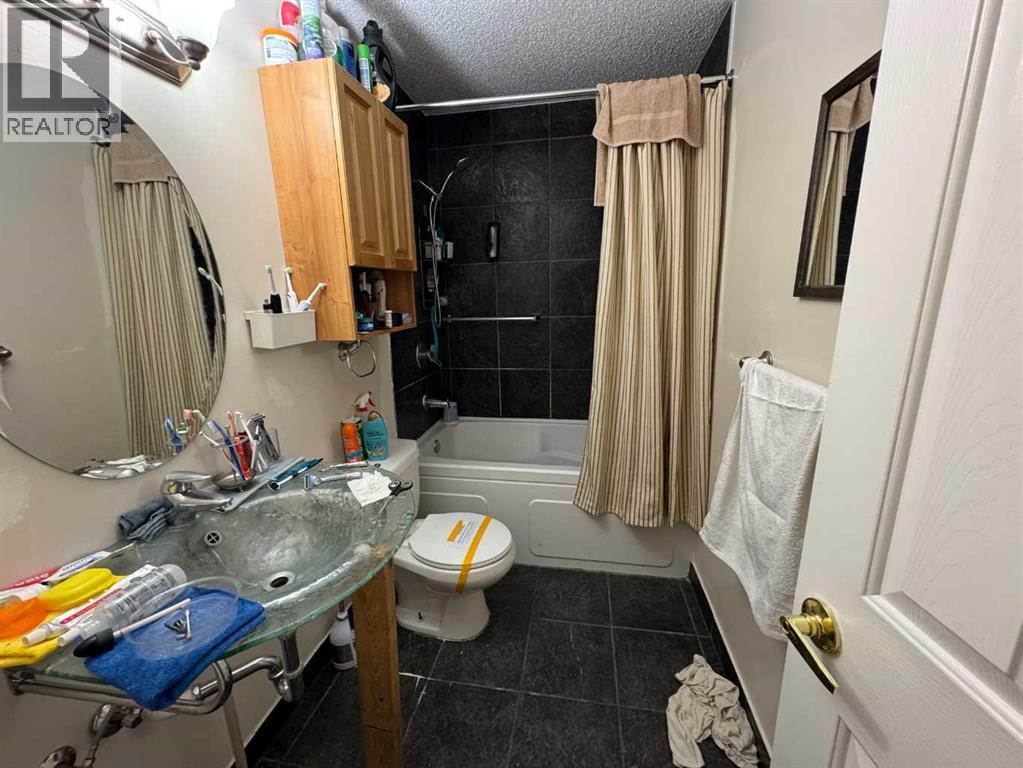Row / Townhouse for Sale in 47, 3705 Fonda Way SE|Calgary, Alberta T2A6G9 3
