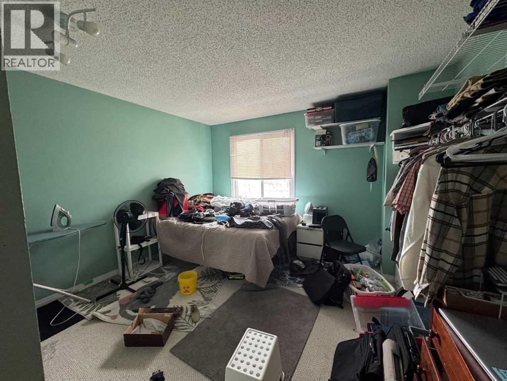 Row / Townhouse for Sale in 47, 3705 Fonda Way SE|Calgary, Alberta T2A6G9 5