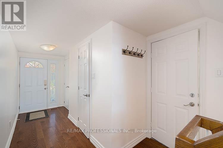 Row / Townhouse for Sale in 34 - 4230 FIELDGATE DRIVE|Mississauga (Rathwood), Ontario L4W2M5 4