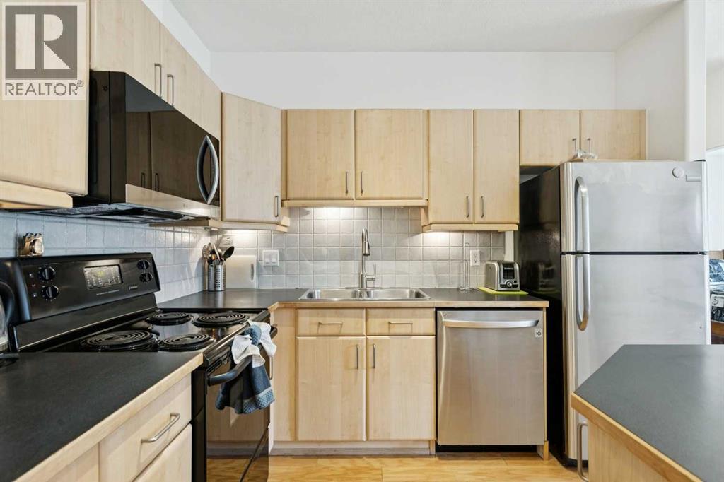 Apartment for Sale in 202, 1026 12 Avenue SW|Calgary, Alberta T2R0J6 4