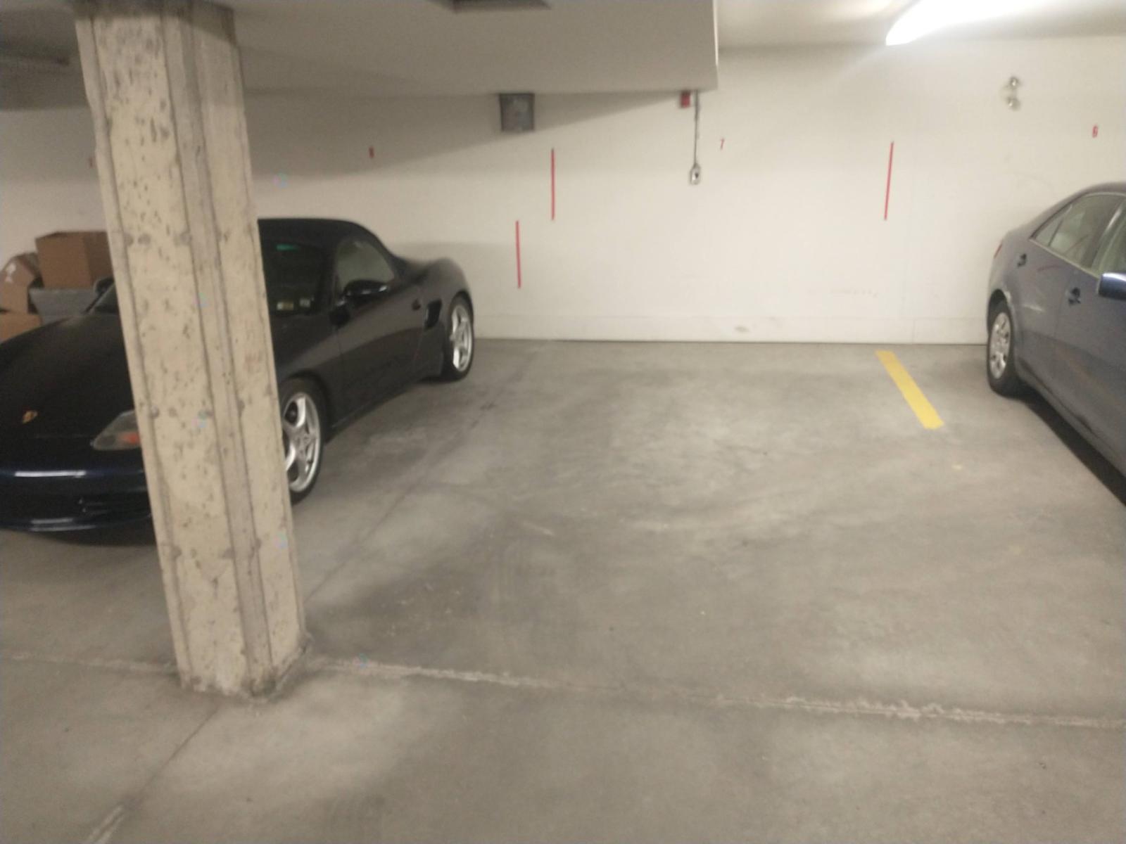 1223S Rue Charlevoix, Montréal (Le Sud-Ouest), Quebec H3K2Z7