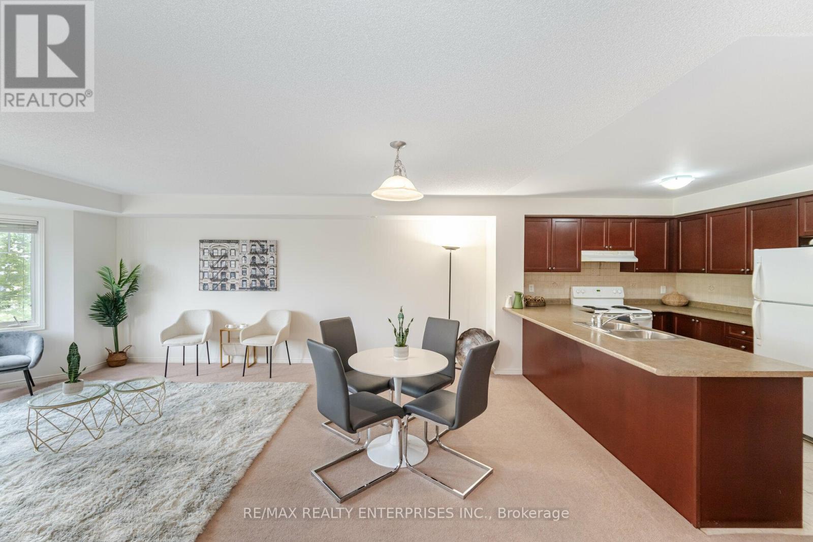 Row / Townhouse for Sale in 3,4 - 3375 THOMAS STREET|Mississauga (Churchill Meadows), Ontario L5M0P7 3