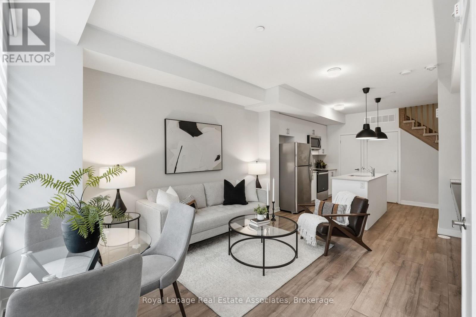 Row / Townhouse for Sale in 10 - 3425 RIDGEWAY DRIVE|Mississauga (Erin Mills), Ontario L5L0B9 5