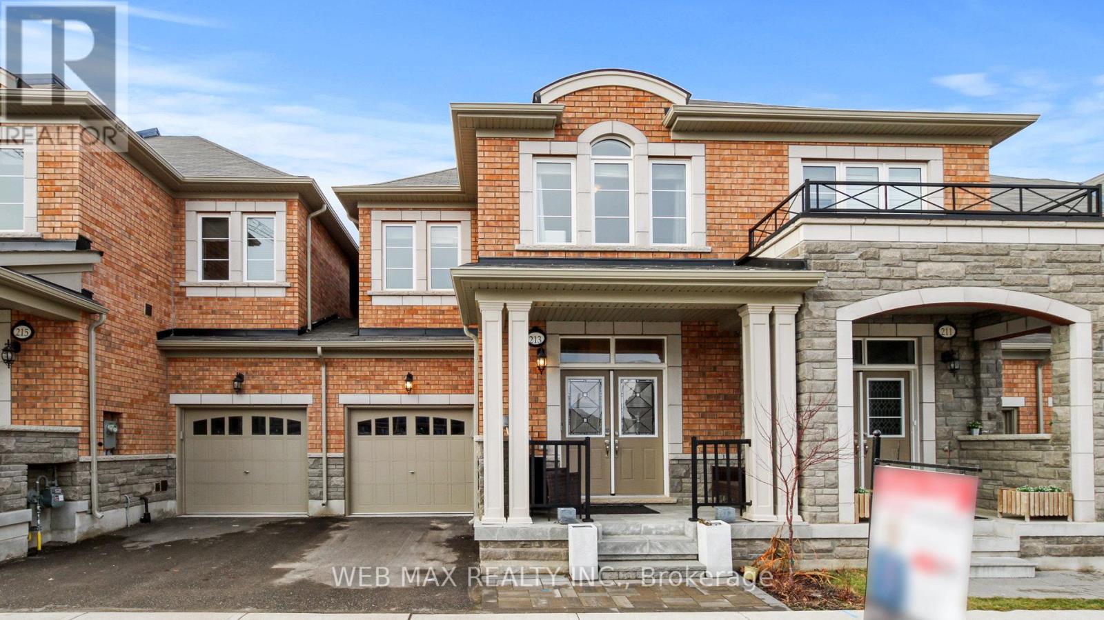 Row / Townhouse for Sale in 213 WISTERIA WAY|Oakville (GO Glenorchy), Ontario L6M1R1