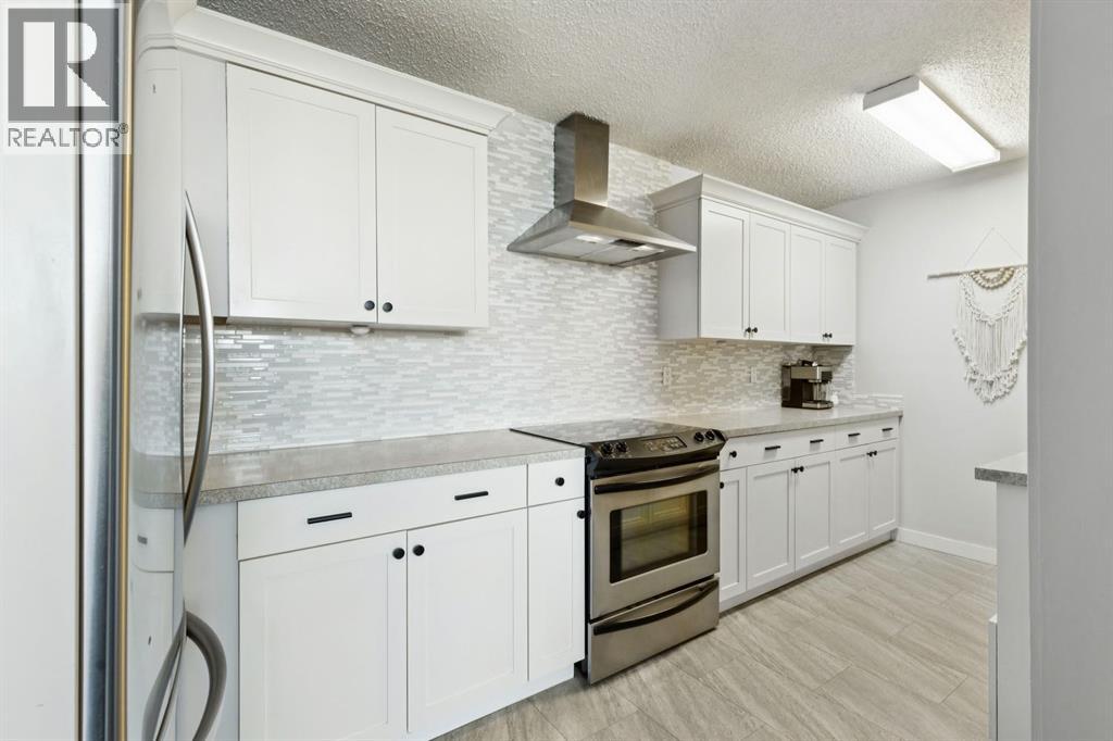 Apartment for Sale in 302, 314 14 Street NW|Calgary, Alberta T2N1Z8 3