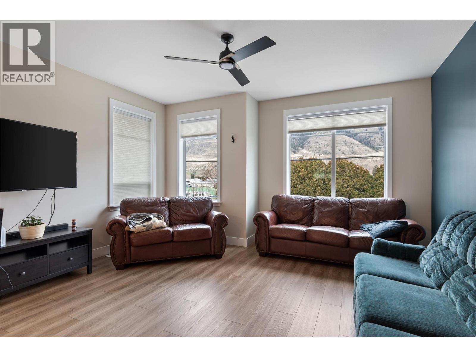For sale: 2535 SUNSET Drive, Kamloops, British Columbia V2C4K1