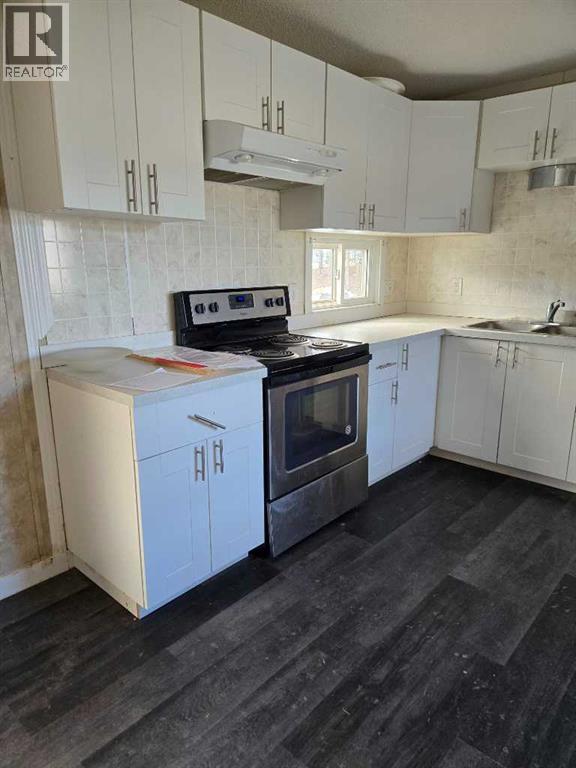 Mobile Home for Sale in 142, 6220 17 Avenue SE|Calgary, Alberta T2A0W6 2