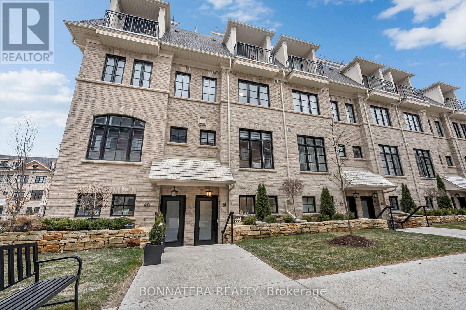 Row / Townhouse for Sale in 81 - 15 LUNAR CRESCENT|Mississauga (Streetsville), Ontario L5M2R6 2