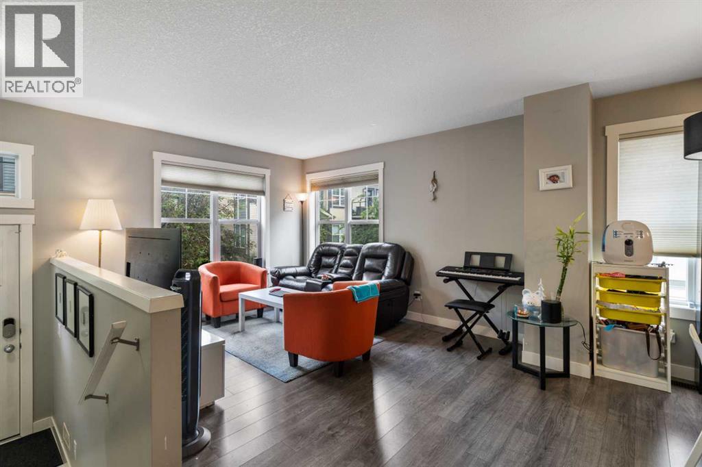 Row / Townhouse for Sale in 319 Mckenzie Towne Square SE|Calgary, Alberta T2Z1E3 3