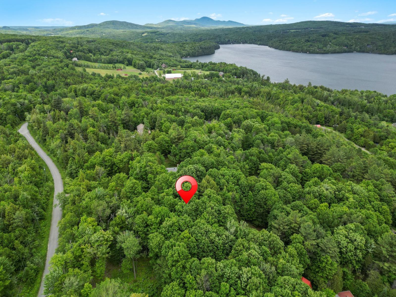 For sale: Ch. du Grand-Pic, Austin, Quebec J0B1B0 - 24315055 | REALTOR.ca