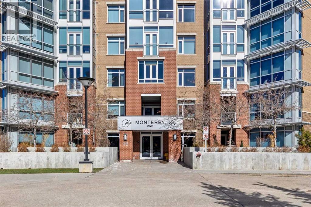 Apartment for Sale in 310, 16 Varsity Estates Circle NW|Calgary, Alberta T3A2C5