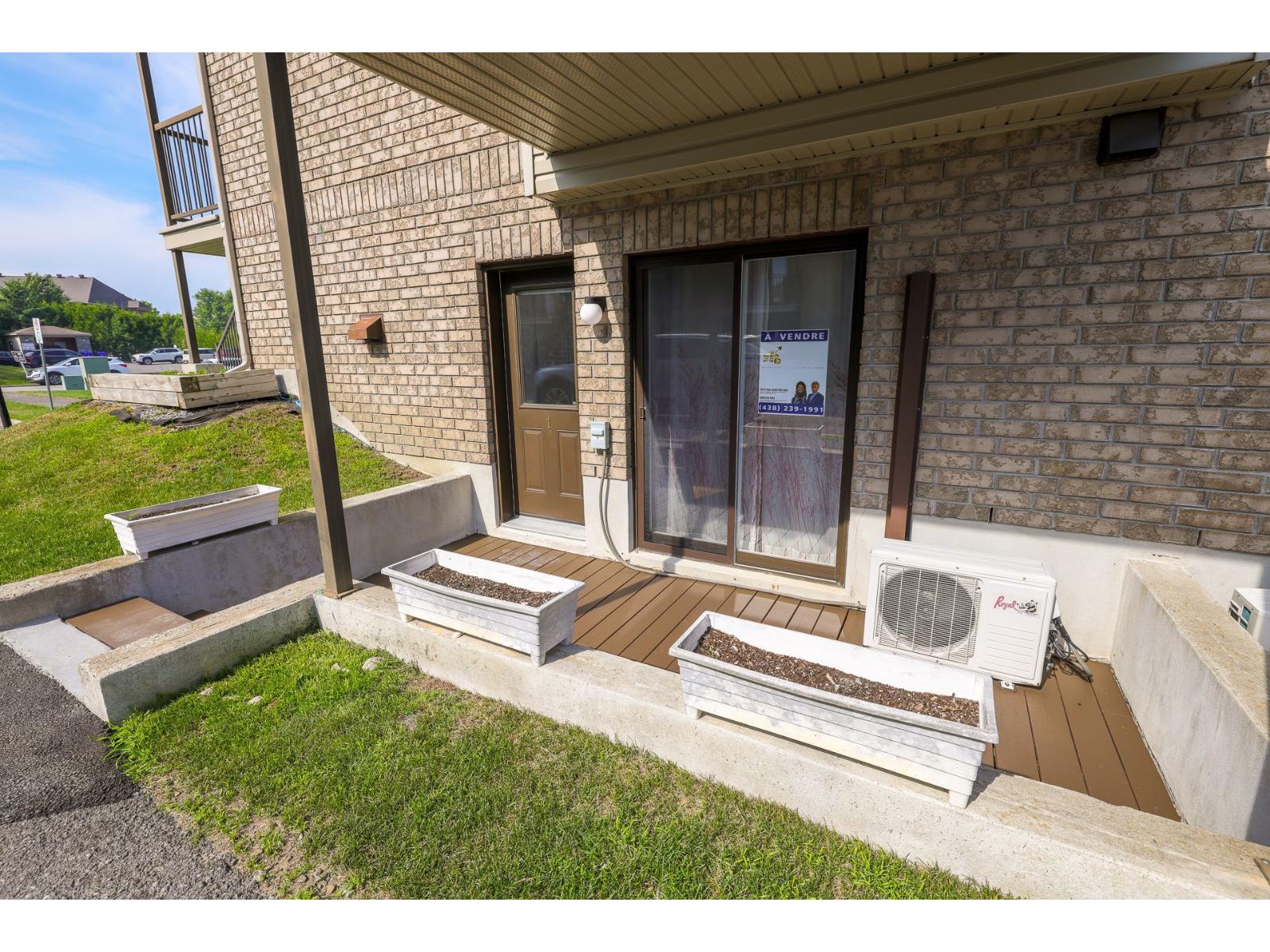 96 Rue du Stratus, #1, Gatineau (Hull), Quebec J9A0B5