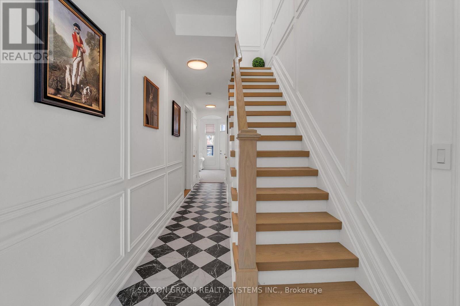 Row / Townhouse for Sale in 70 RESURRECTION ROAD|Toronto (Islington-City Centre West), Ontario M9A5H1 4