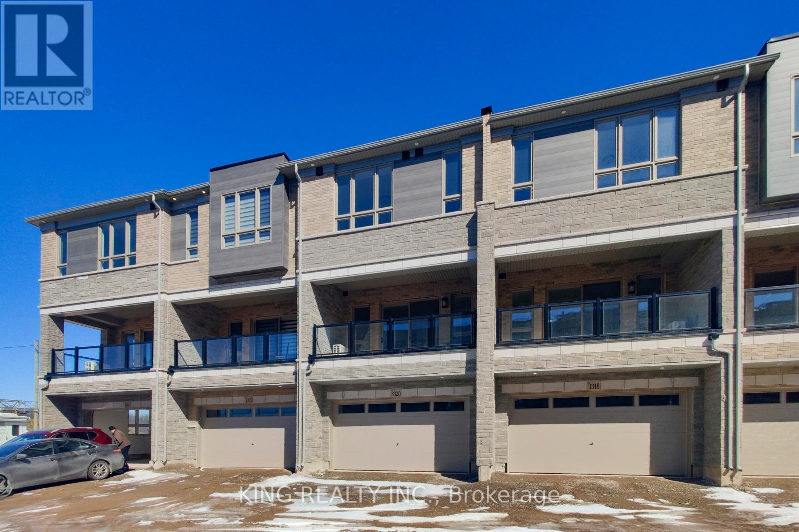Row / Townhouse for Sale in 3320 TAHA GARDENS|Oakville (GO Glenorchy), Ontario L6M4K1 2
