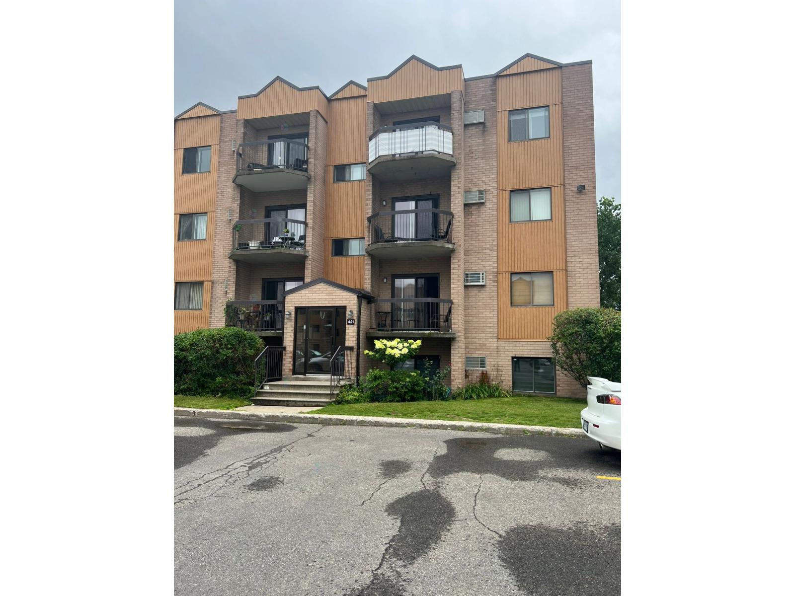 421 Rue Éricka, #186, Laval (Fabreville), Quebec H7P5S4