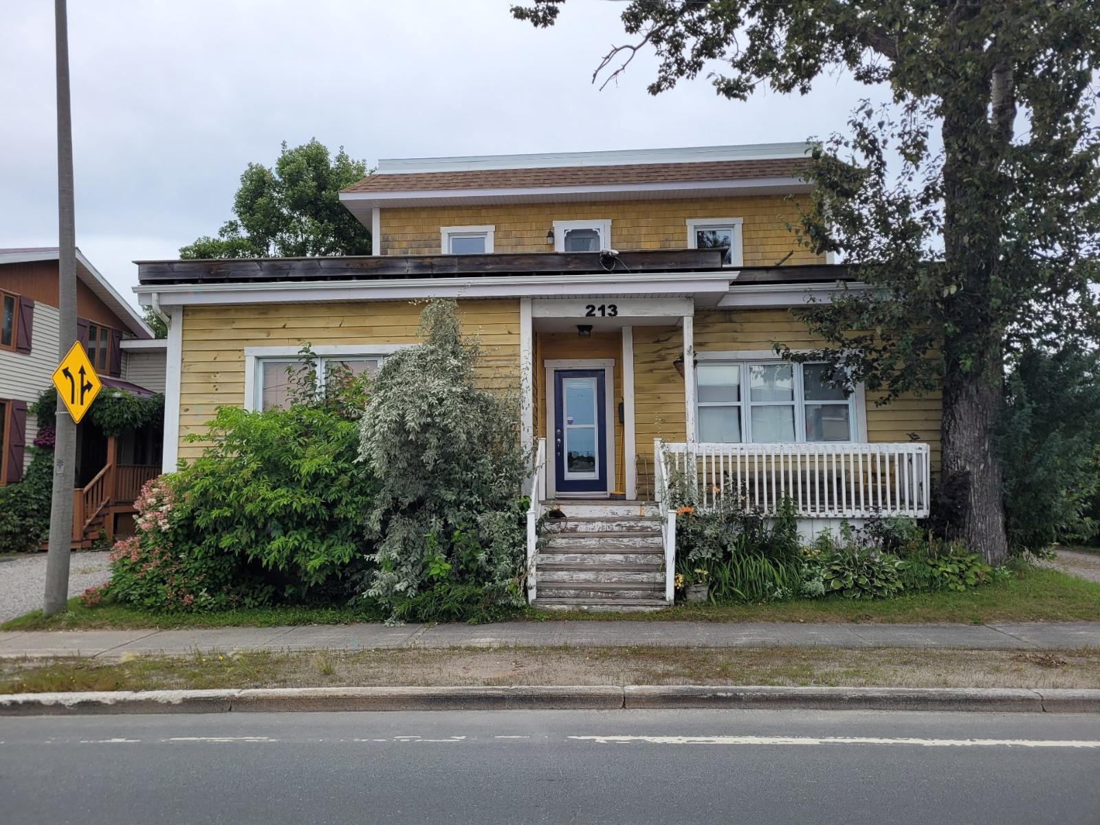 213 2e Rue E., La Sarre, Quebec J9Z2G7