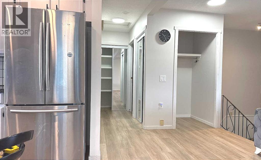 House for Sale in 2715 41A Avenue SE|Calgary, Alberta T2B2M1 5