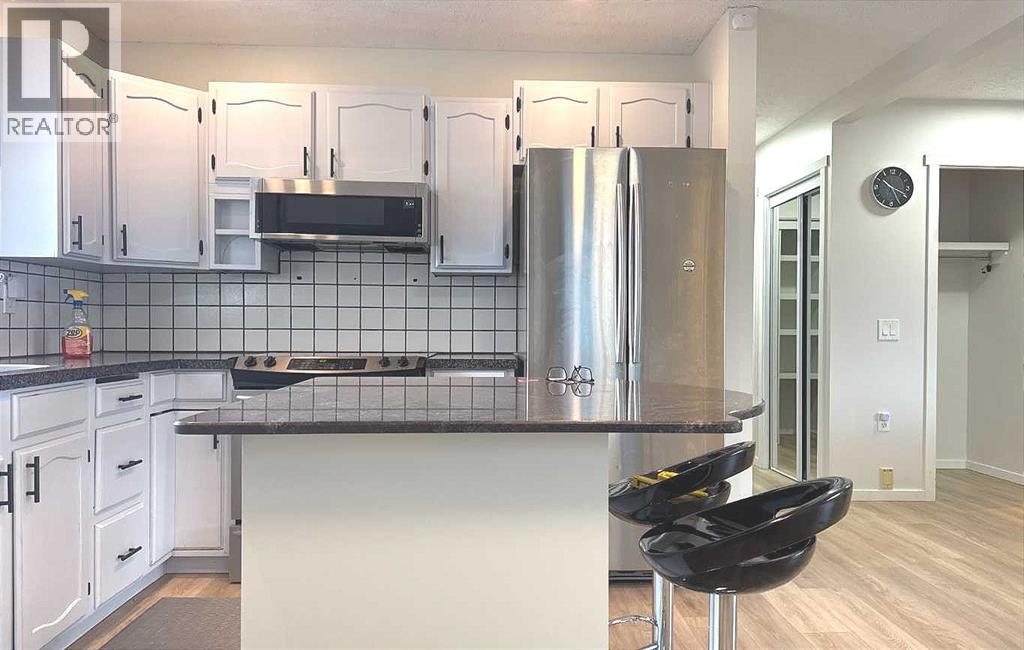 House for Sale in 2715 41A Avenue SE|Calgary, Alberta T2B2M1