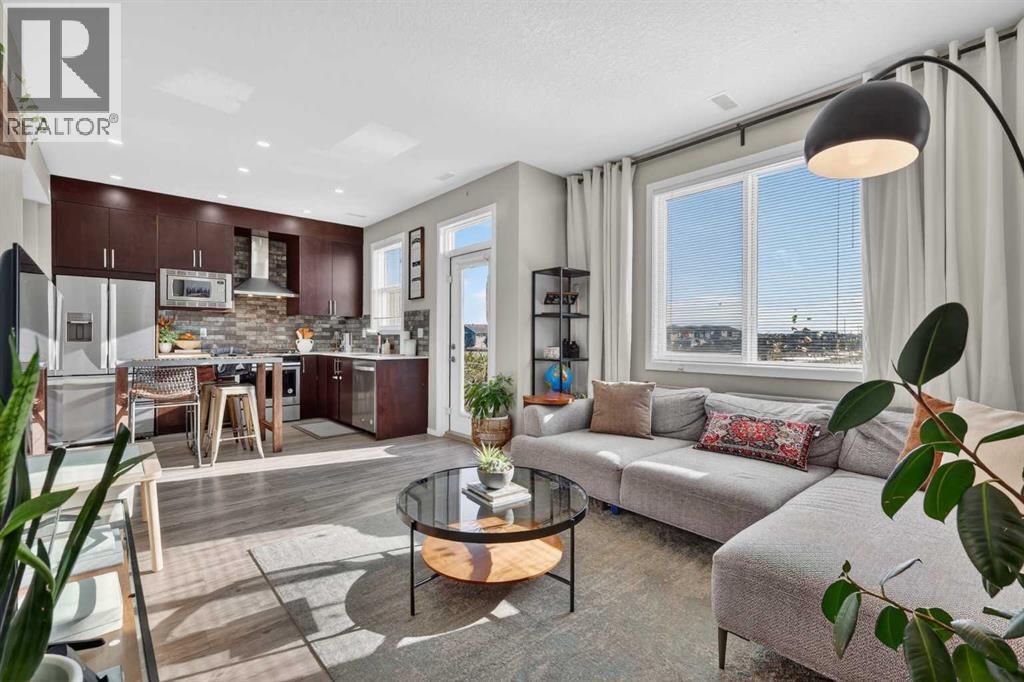 Row / Townhouse for Sale in 203, 445 Redstone Walk NE|Calgary, Alberta T3N1M5 2
