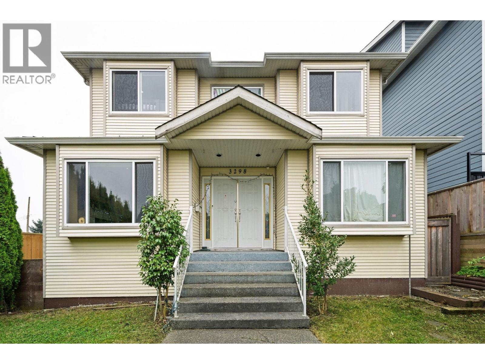 3298 E 2ND AVENUE|Vancouver, British Columbia V5M1G3