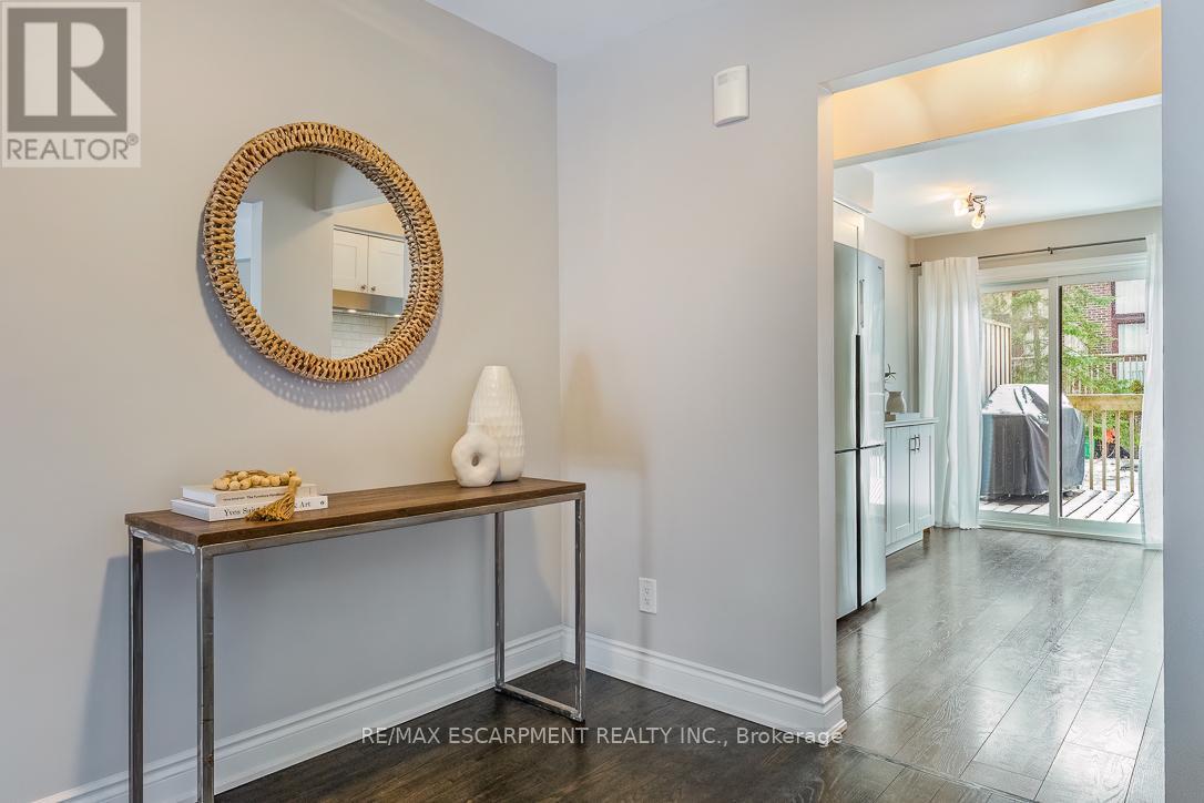 Row / Townhouse for Sale in 56 - 6780 FORMENTERA AVENUE|Mississauga (Meadowvale), Ontario L5N2L1 5