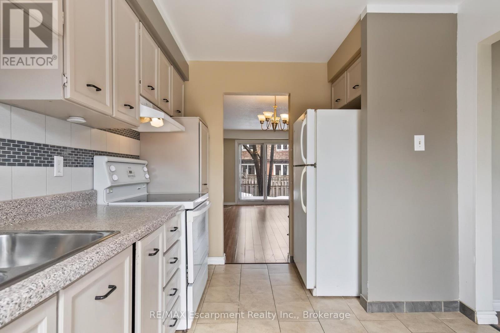 Row / Townhouse for Sale in 25 - 750 BURNHAMTHORPE ROAD E|Mississauga (Applewood), Ontario L4Y2X3 4