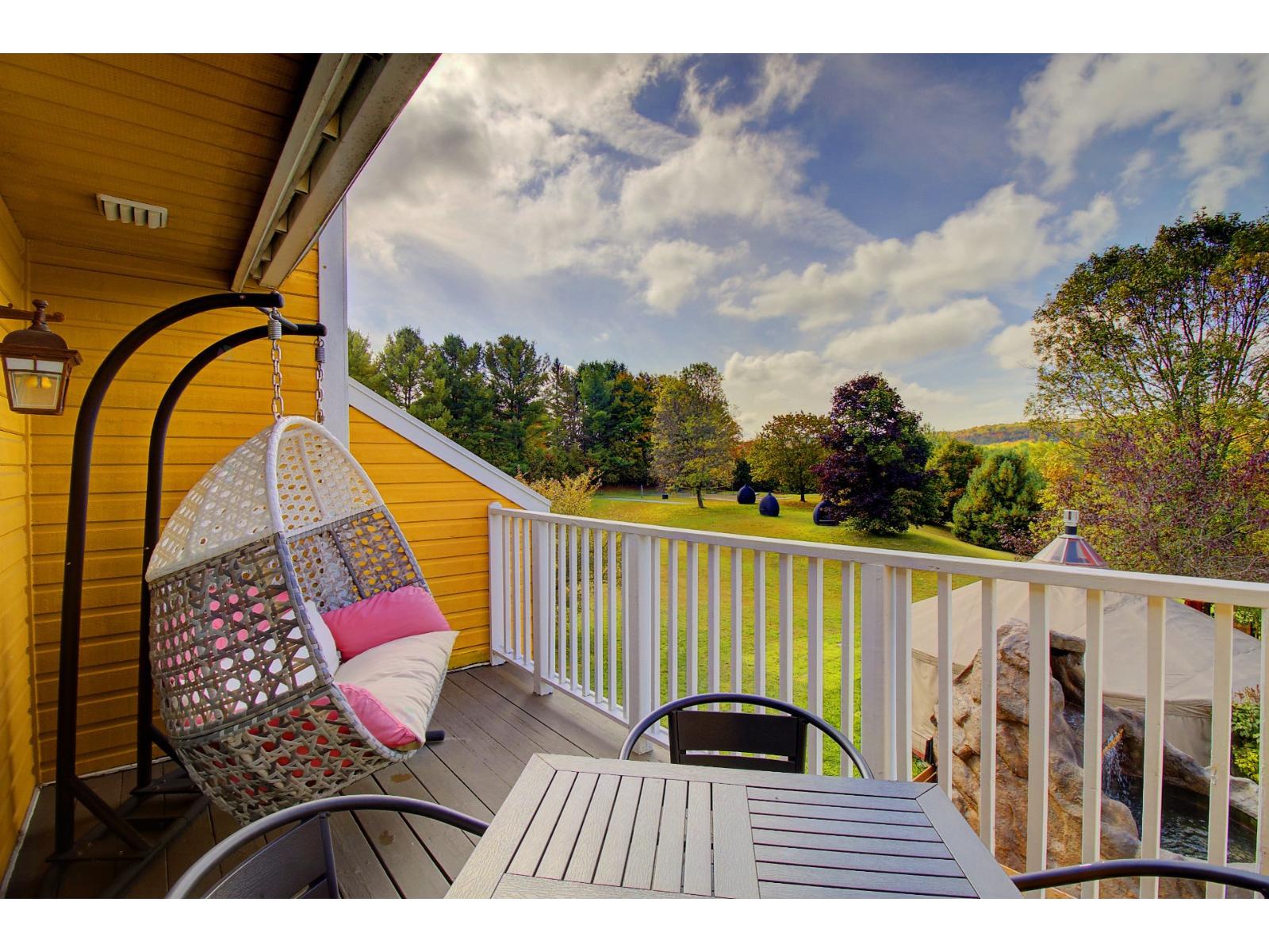 44 Av. de l'Auberge, #1214, Orford, Quebec J1X6J3