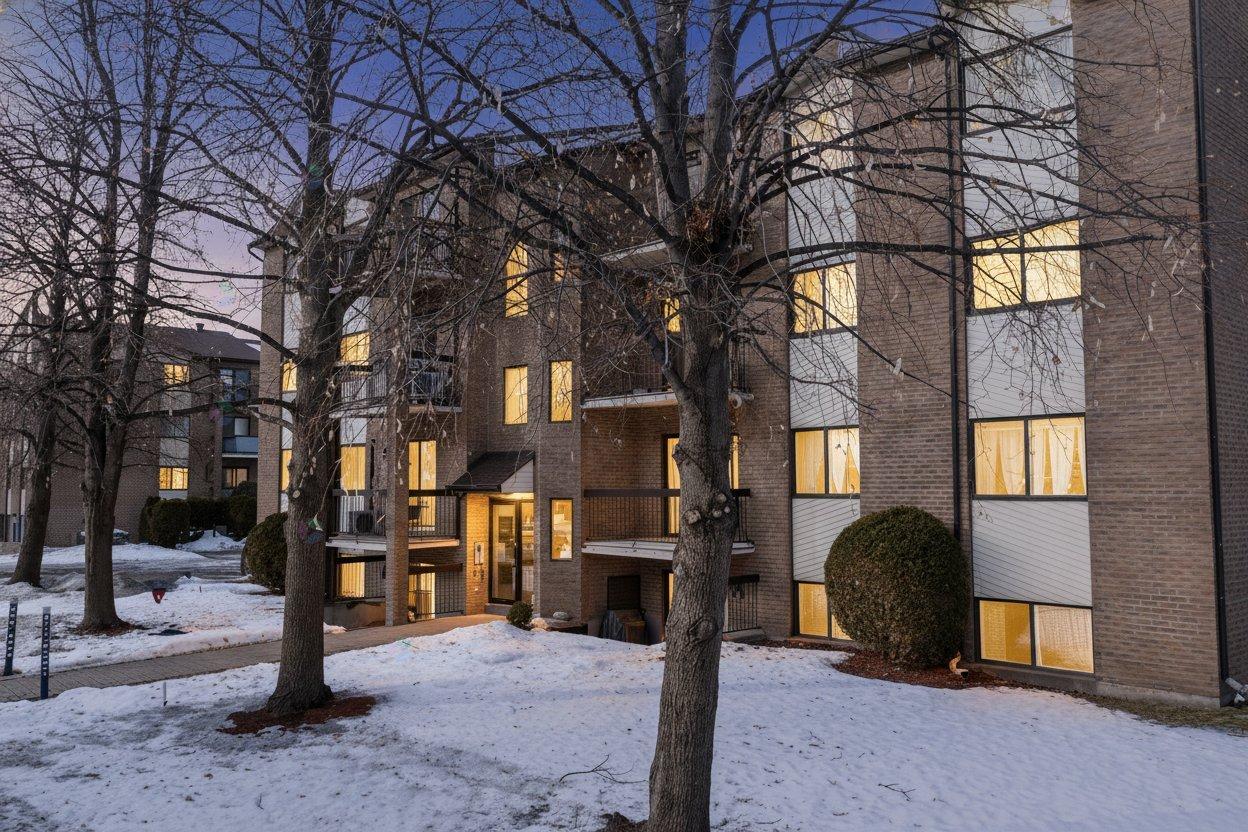 6080 Rue Lise-Charbonneau, #204, Longueuil (Saint-Hubert), Quebec J3Y8M9