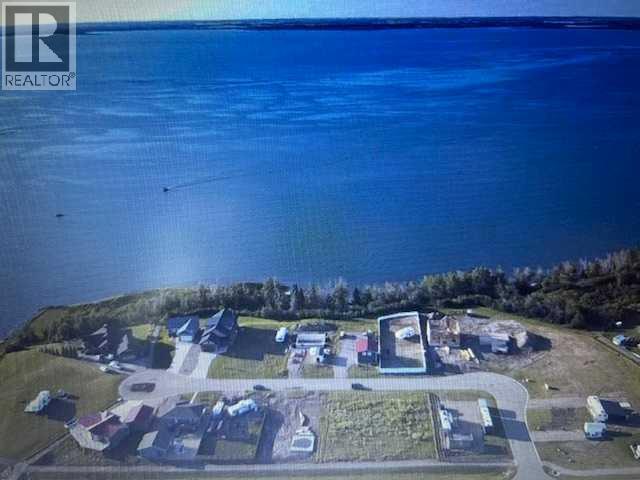 12 Marina View Close