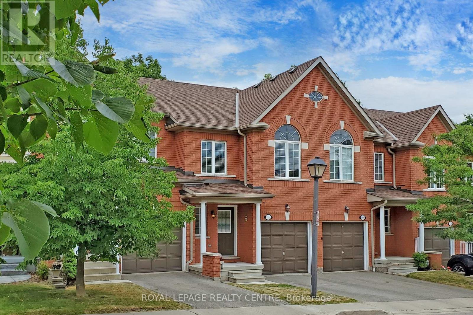 Row / Townhouse for Sale in 162 - 7360 ZINNIA PLACE|Mississauga (Meadowvale Village), Ontario L5W2A1 2