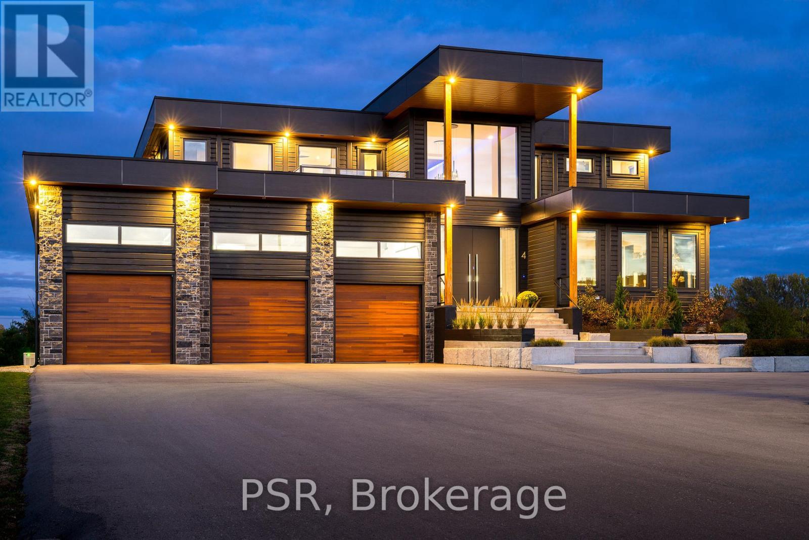 4 RAINTREE COURT